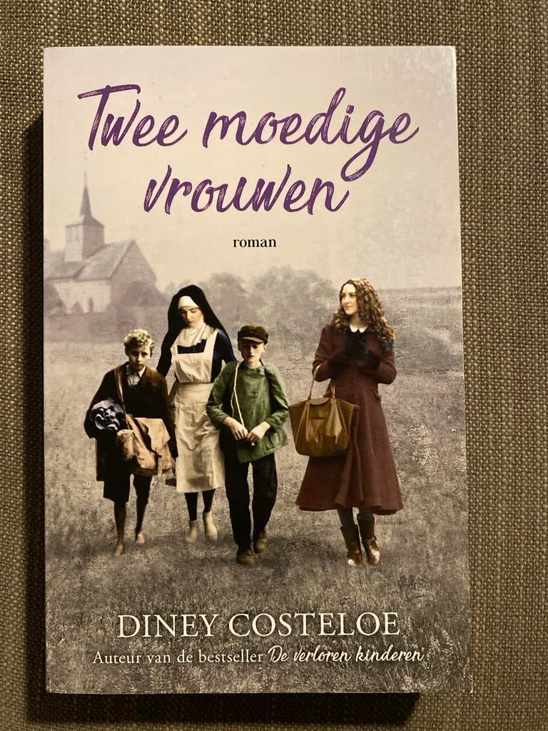 Diney Costeloe - Twee moedige vrouwen, Ophalen of Verzenden, Zo goed als nieuw, Diney Costeloe