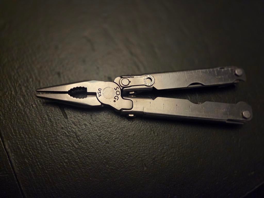 SOG Paratool multitool, Ophalen, Gebruikt