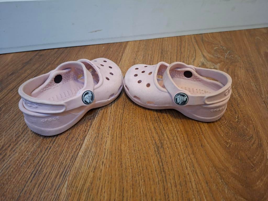 Roze Crocs maat 4, Ophalen