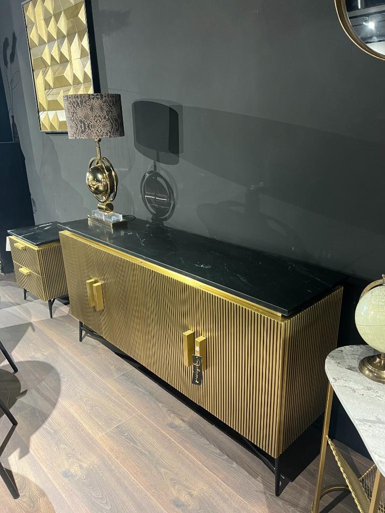 dressior van Richmond interiors de serie Ironville showmodel, Met deur(en), 150 tot 200 cm, Ophalen of Verzenden, Zo goed als nieuw