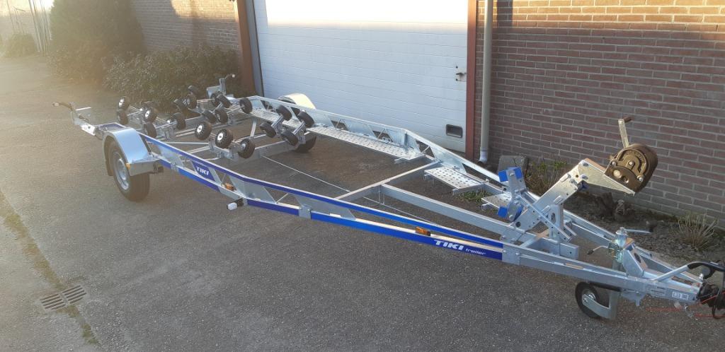 TIKI Demo Boot Trailers T1800 Enkelasser + T2600 tandemasser, Ophalen, 1500 tot 3000 kg, Overige typen, Nieuw