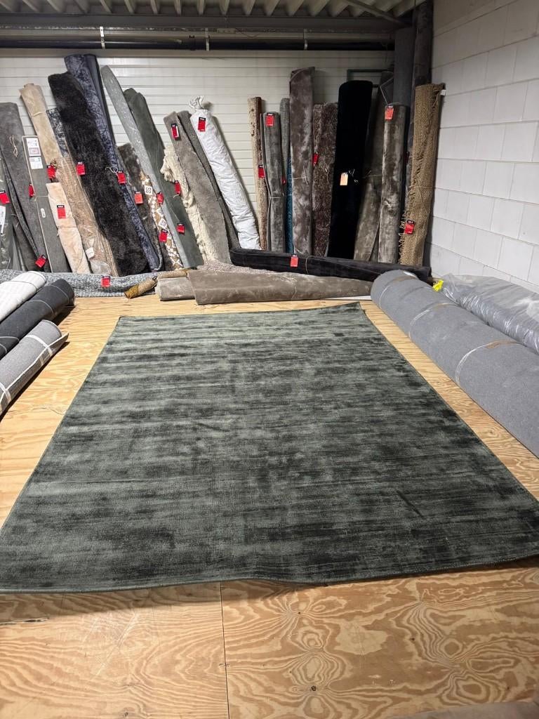 Vloerkleed Davis Groen l Whoon |Room108 lvan €1459 voor €729, Ophalen, Gebruikt, Groen, 200 cm of meer