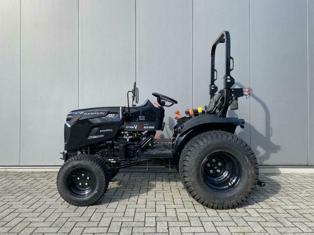 Nieuwe Captain 263 25pk in super dikke ALL BLACK, Zakelijke goederen, Agrarisch | Tractoren, Overige merken, Tot 2500, Nieuw, Ophalen of Verzenden