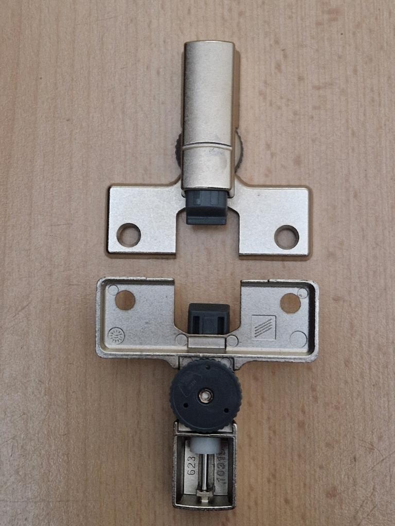 Hettich soft close dempers, Doe-het-zelf en Verbouw, Ophalen of Verzenden, Nieuw, Rvs, Scharnier
