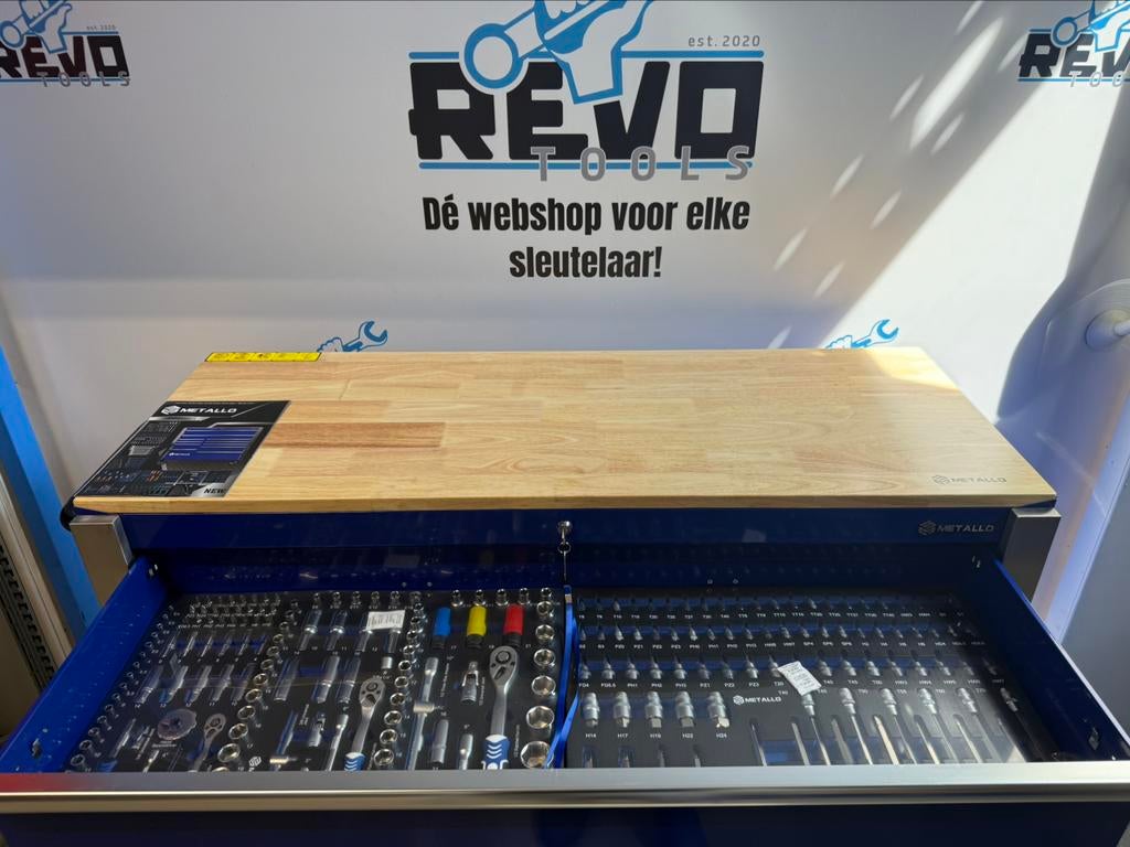 Foto 2 van XXXL gevulde gereedschapswagen met werkbank blad Metallo SG