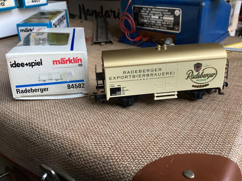 Marklin IDEE+SPIEL MHI 84582 DB Radeberger bierbrauerei nieu, Wisselstroom, Ophalen of Verzenden, Märklin, Nieuw