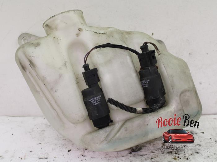 Ruitensproeiertank voor van een Mercedes Vito, Gebruikt, -, Ophalen of Verzenden, -