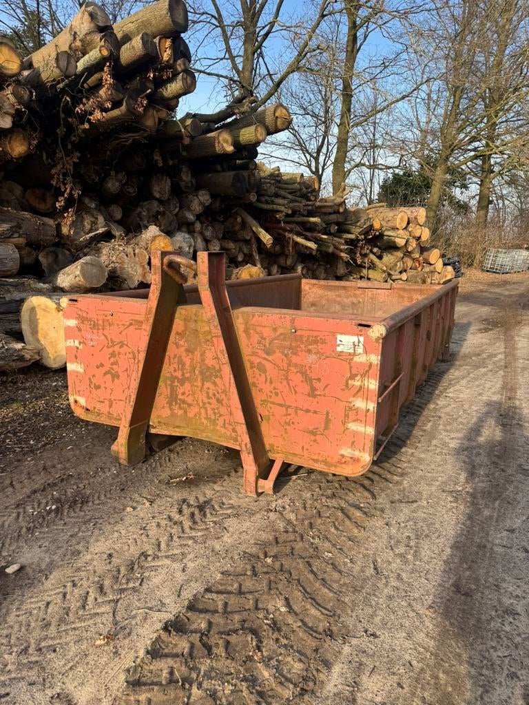 Afval/puincontainers met haakarm en/of kabelsysteem te koop, Ophalen