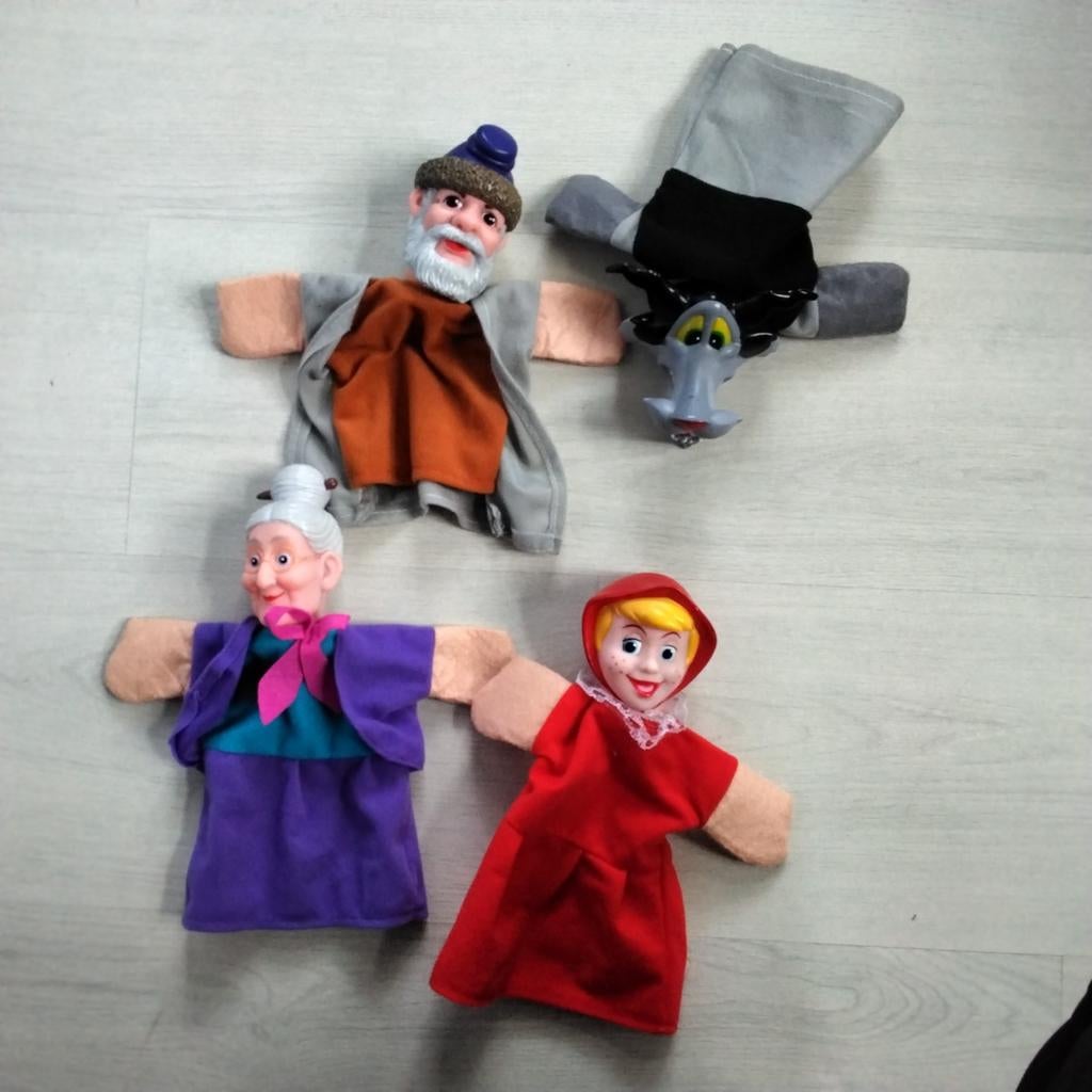 Roodkapje en de boze wolf handpoppen poppenkastpoppen, Ophalen of Verzenden, Overige typen