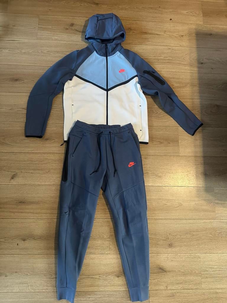 Nike tech Blauw maat M, Ophalen, Zo goed als nieuw