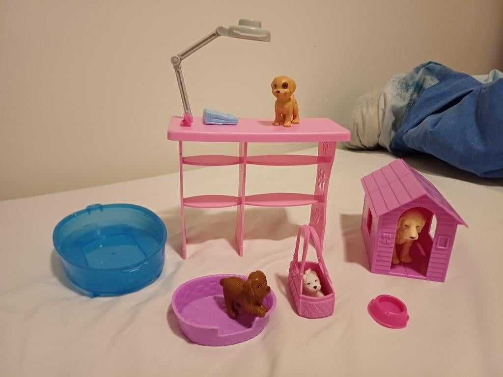 Barbie Hondenhok & Dierenarts Tafel Set, Ophalen, Gebruikt, Barbie