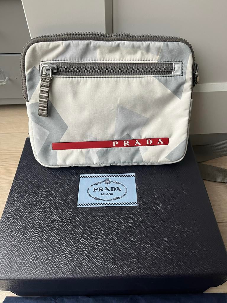 Prada Borst Tas Heren - Stijlvol en Praktisch, Ophalen of Verzenden, Zo goed als nieuw, Wit