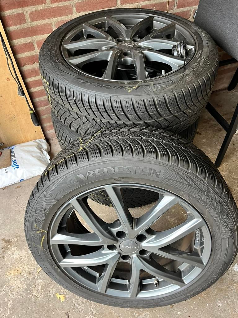 Winterbanden Set 19 inch - Passen op meerdere merken., Auto-onderdelen, Banden en Velgen, Banden en Velgen, Winterbanden, 19 inch