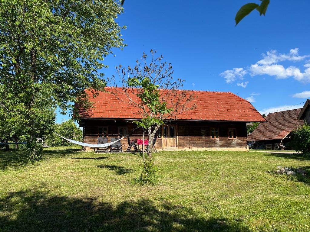 Vakantiehuis in Slovenië, 5 personen, Dorp, 2 slaapkamers, Wasmachine