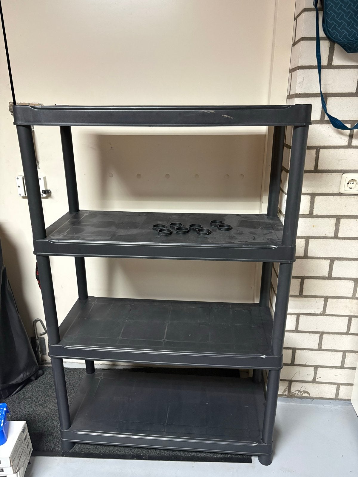 Stevige kunststof opbergrek met 4 planken, Huis en Inrichting, Ophalen of Verzenden, Gebruikt