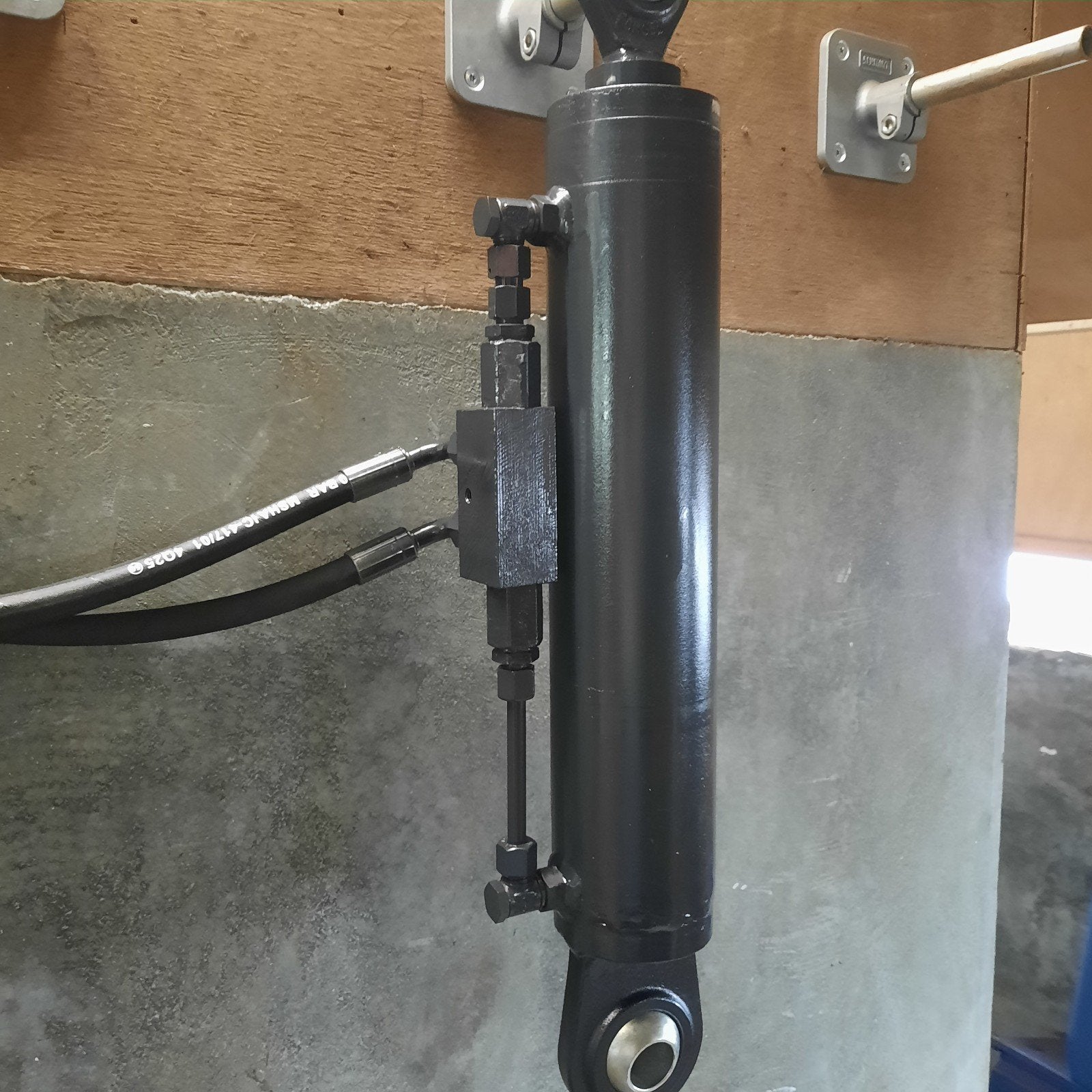 Te koop hydraulische topstang., Ophalen