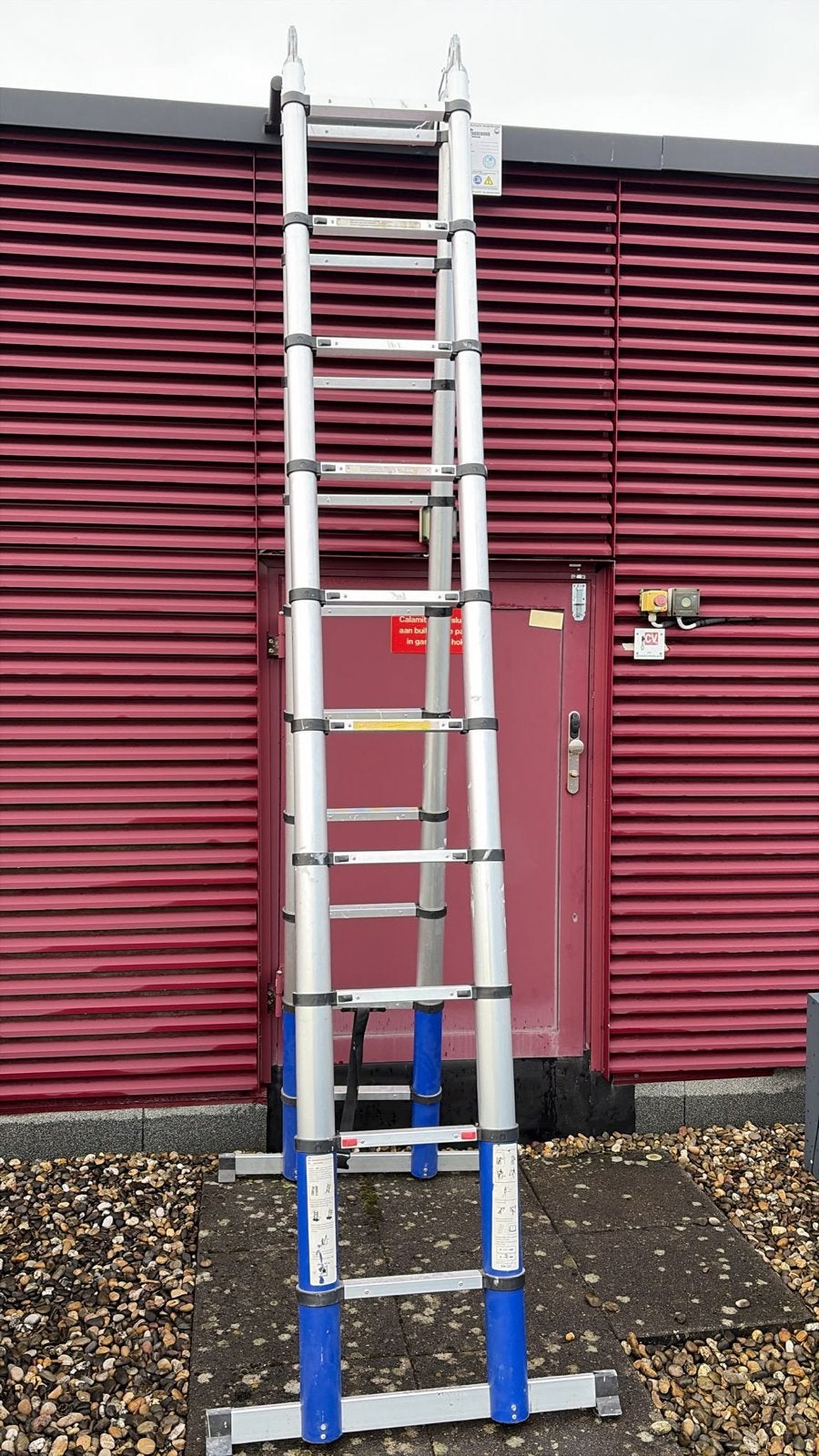 Telescoopladder - Handig en Compact, Ophalen, Gebruikt, Ladder, Opvouwbaar of Inschuifbaar