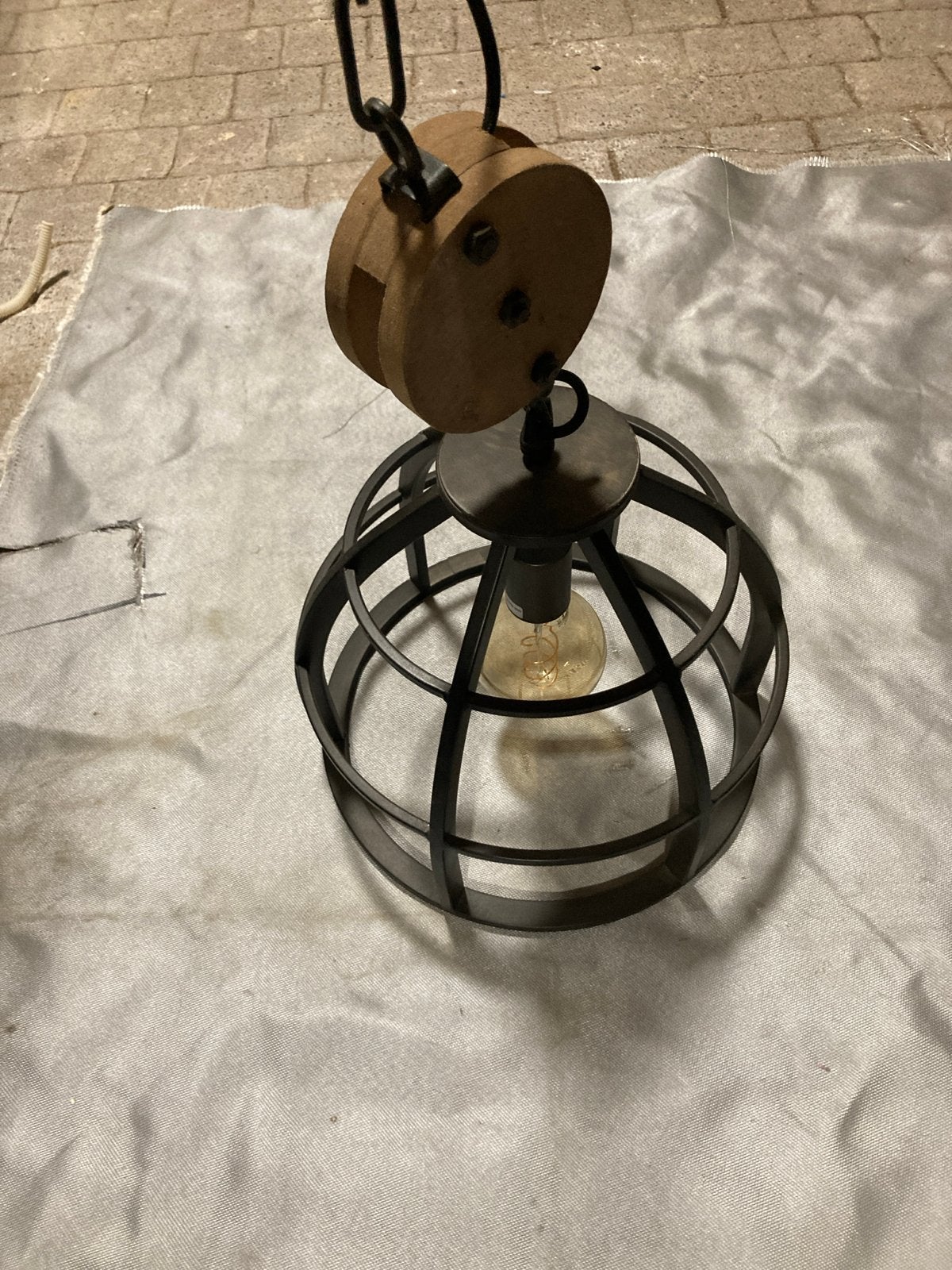 Industriële hanglamp met katrol - Metaal en Hout, Huis en Inrichting, Ophalen, Gebruikt, Metaal, E27 (groot)