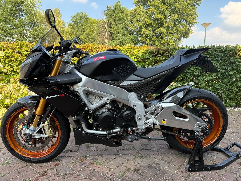 Aprilia V4 Tuono Factory APRC 2012, LED Verlichting, 4 cilinders, Gebruikt, Particulier