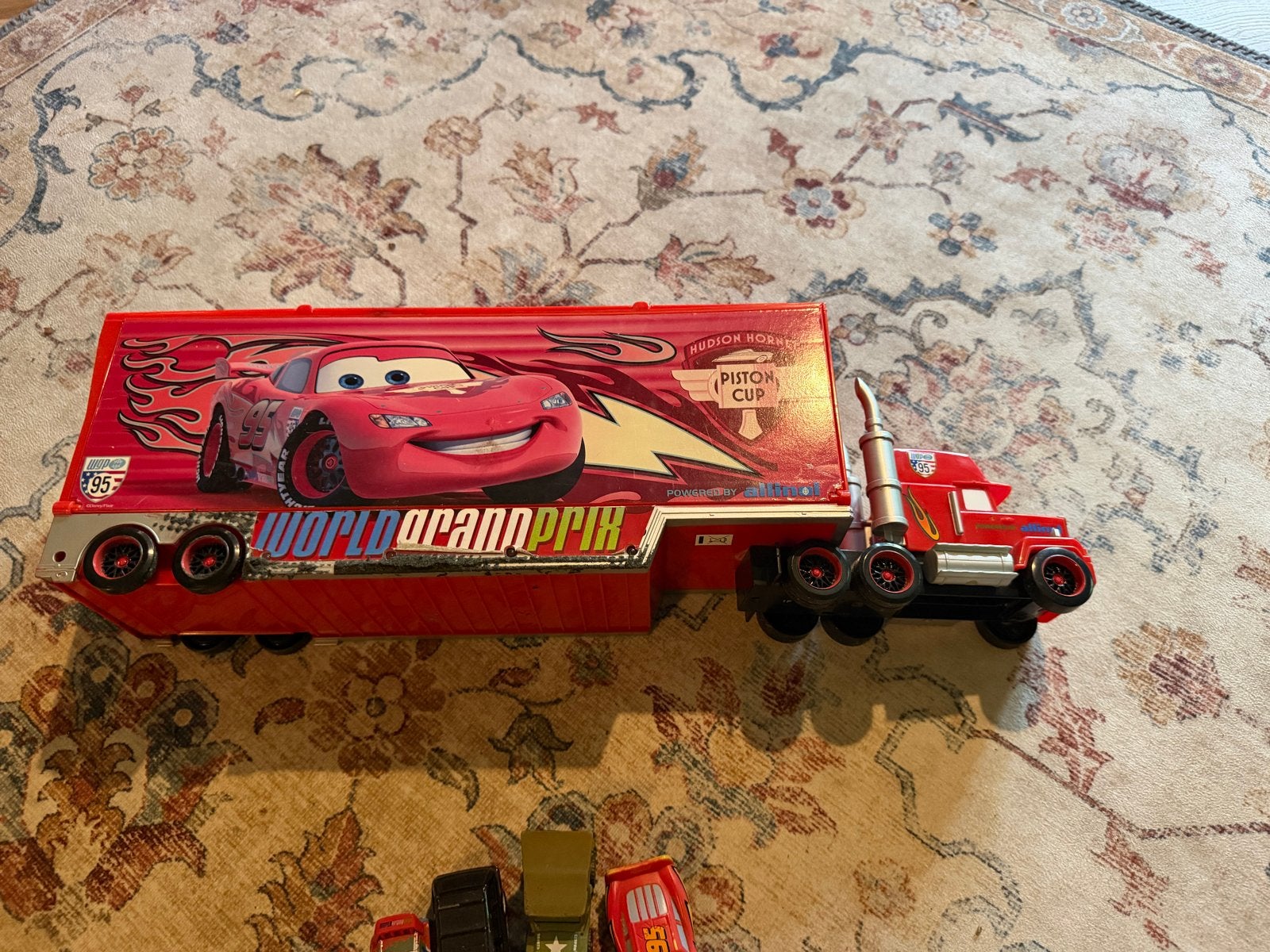Cars Bliksem McQueen Mack Truck Speelset met Auto's, Ophalen of Verzenden, Gebruikt