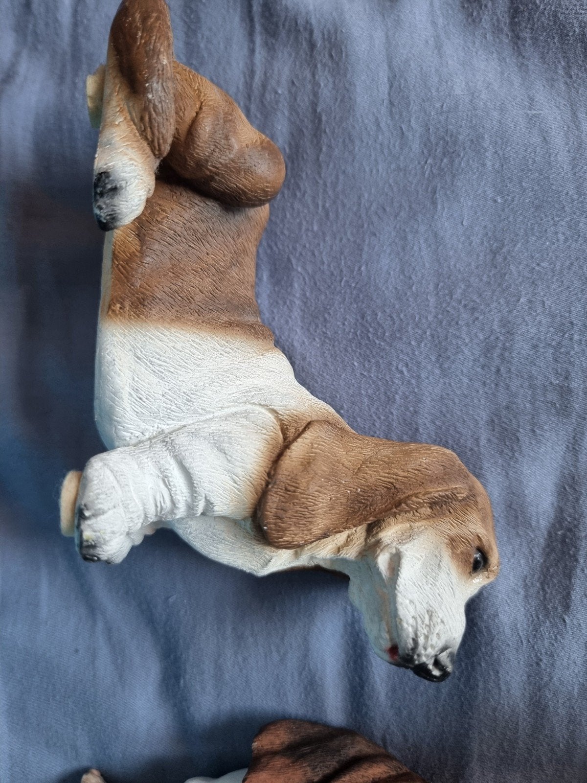 Basset Hound Beeldjes - Diverse Poses, Ophalen of Verzenden, Nieuw, Hond of Kat, Beeldje of Figuurtje