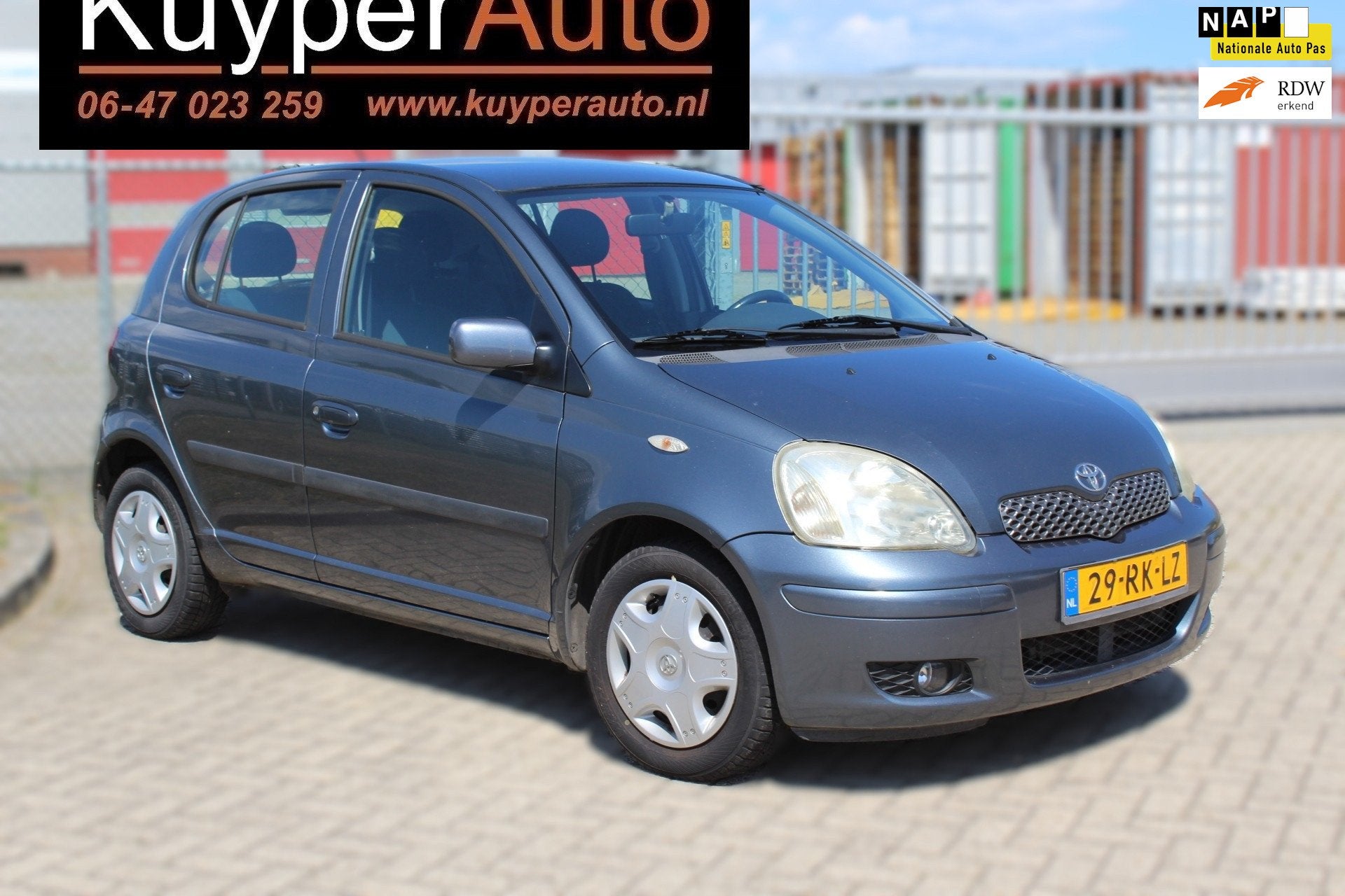 Toyota Yaris 1.3 VVT-i S-Line 5 drs airco afn trekhhaak INCL, Voorwielaandrijving, Gebruikt, 4 cilinders, Origineel Nederlands