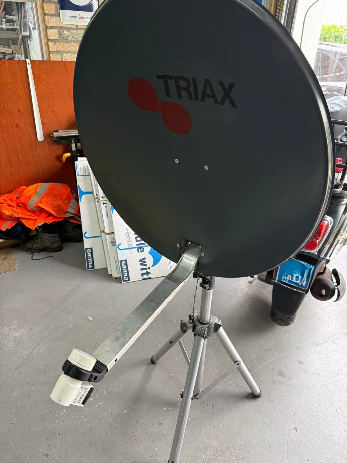 Satelliet Set: Triax Schotel, Statief & Thomson Ont, Ophalen, Gebruikt, (Schotel)antenne, Overige merken