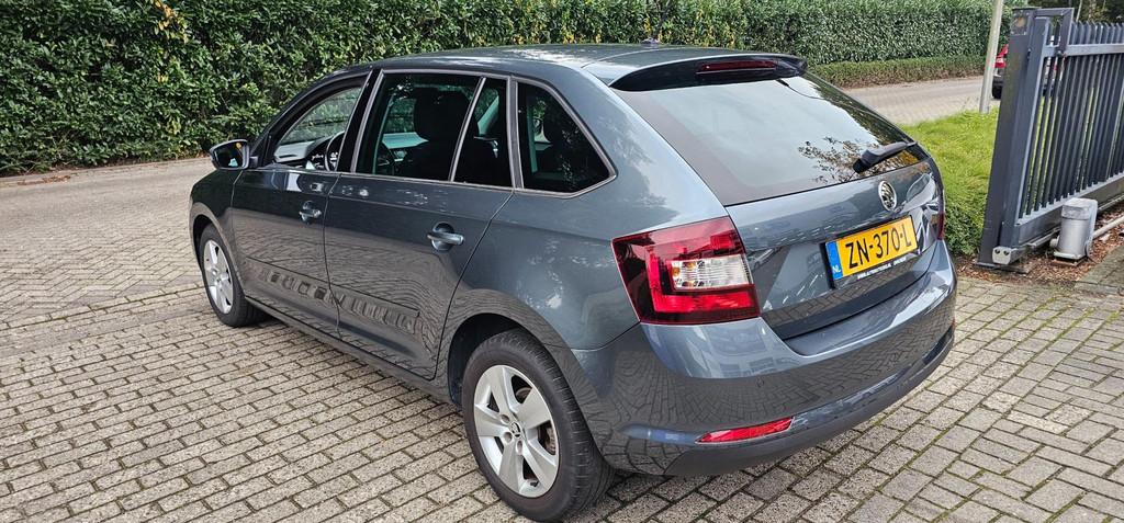 Skoda Rapid Spaceback 1.0 TSI Greentech Clever, Auto's, Gebruikt, Euro 6, 49 €/maand, Handgeschakeld