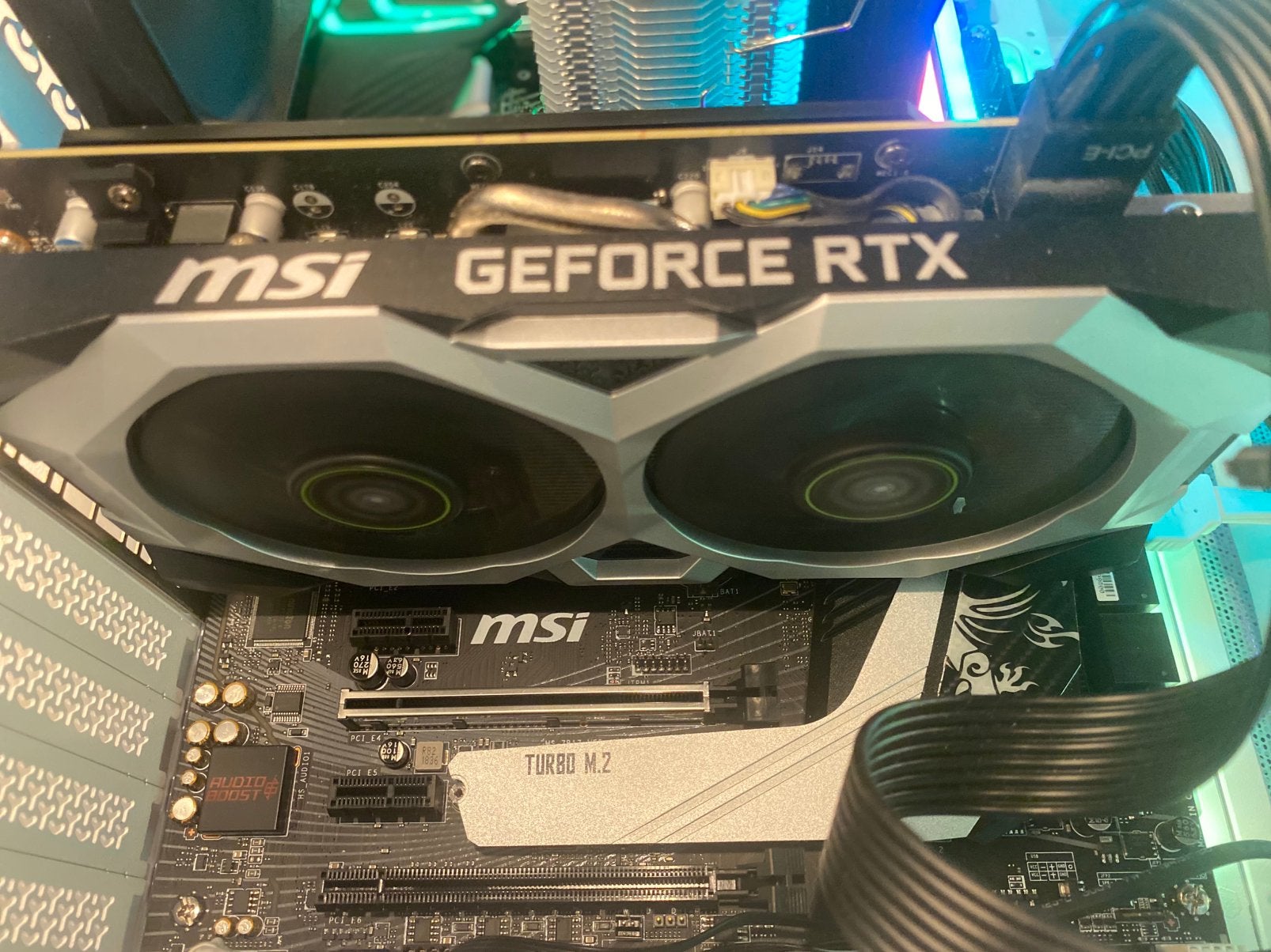 Foto 3 van Game PC - I5 9600K - Rtx 2060 Super - 32GB RGB Pro - 1TB SSD