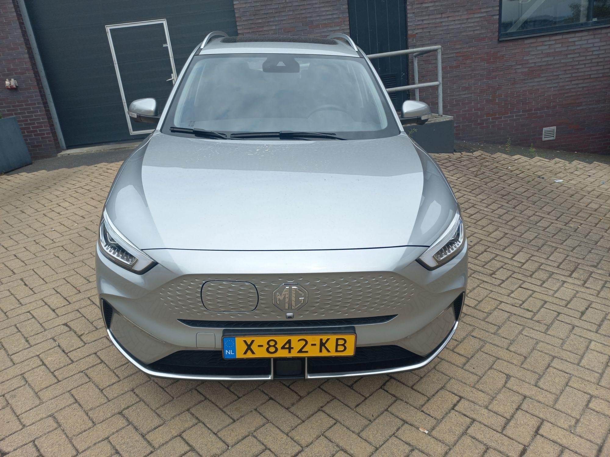 MG ZS EV Long Range Luxury 70 kWh, Auto's, 12 maanden, Gebruikt, ZS, Verwarmde buitenspiegels