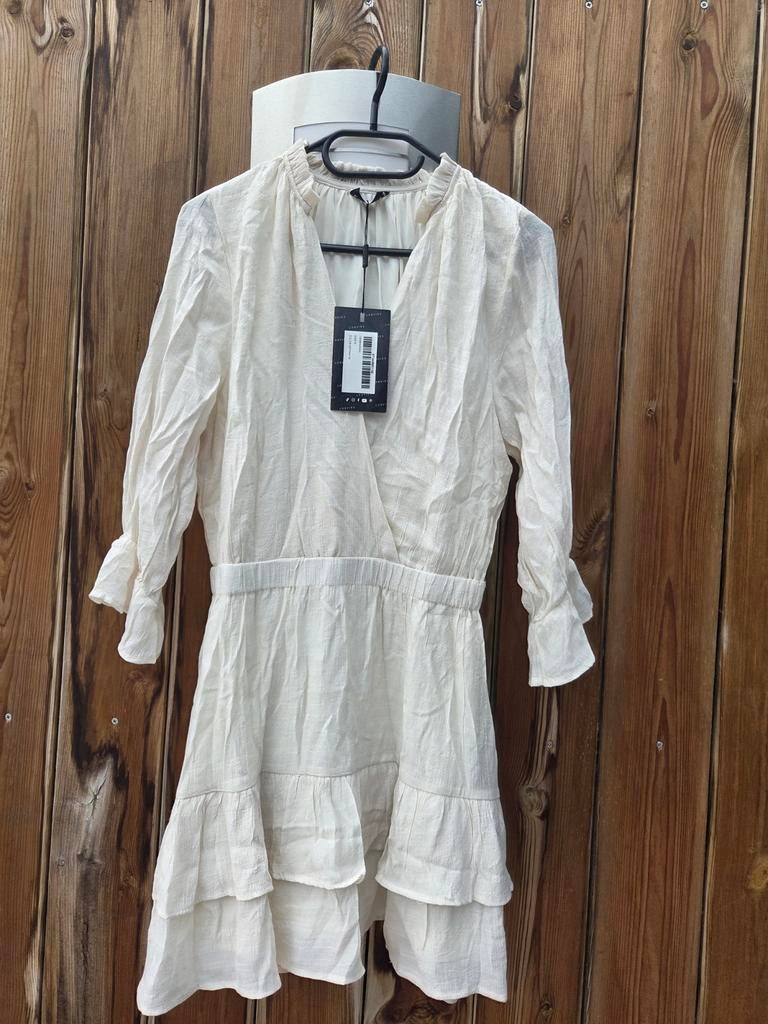 Zomerjurkje beige S met binnenvoering. Nieuw., Kleding | Dames, Jurken, Ophalen of Verzenden, Nieuw, Beige, Boven de knie