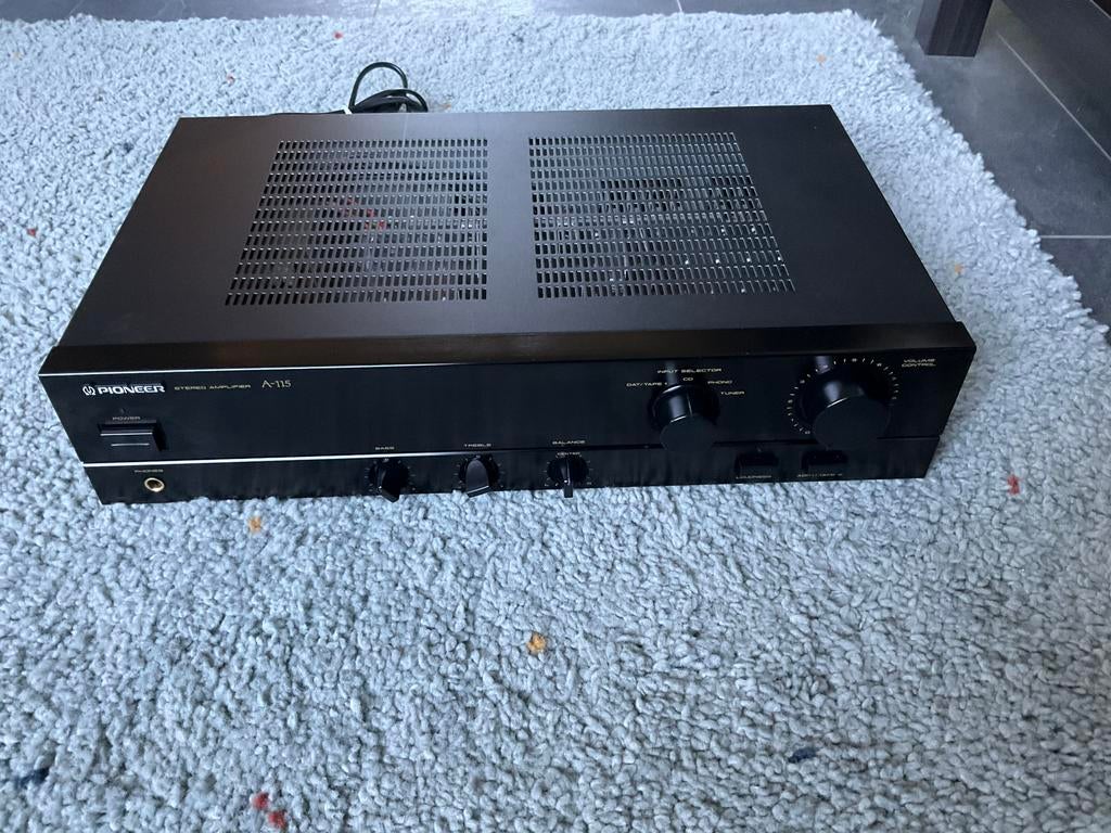 Pioneer A-115 Stereo versterker in nette staat  lees info, Ophalen, Gebruikt