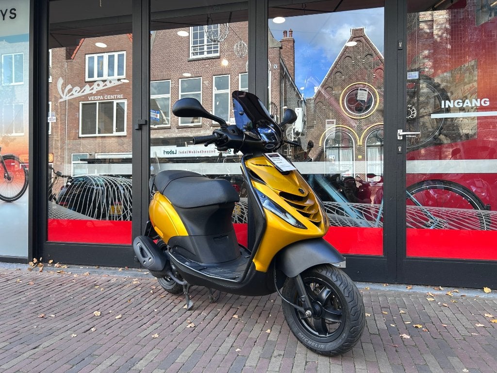 Piaggio Zip SP Euro 4 | 2020 | 12.057KM, Ophalen, Gebruikt, Maximaal 45 km/u, Zip