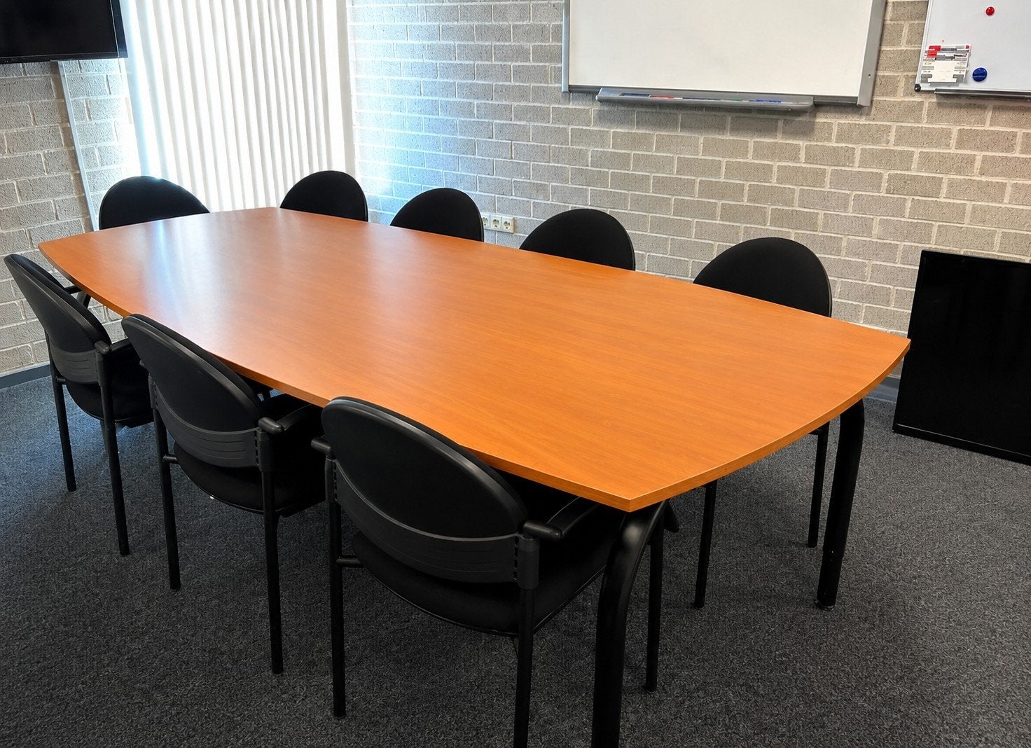 Vergader tafel met stoelen, Zakelijke goederen, Kantoor en Winkelinrichting | Kantoormeubilair en Inrichting, Werkplek, Ophalen of Verzenden