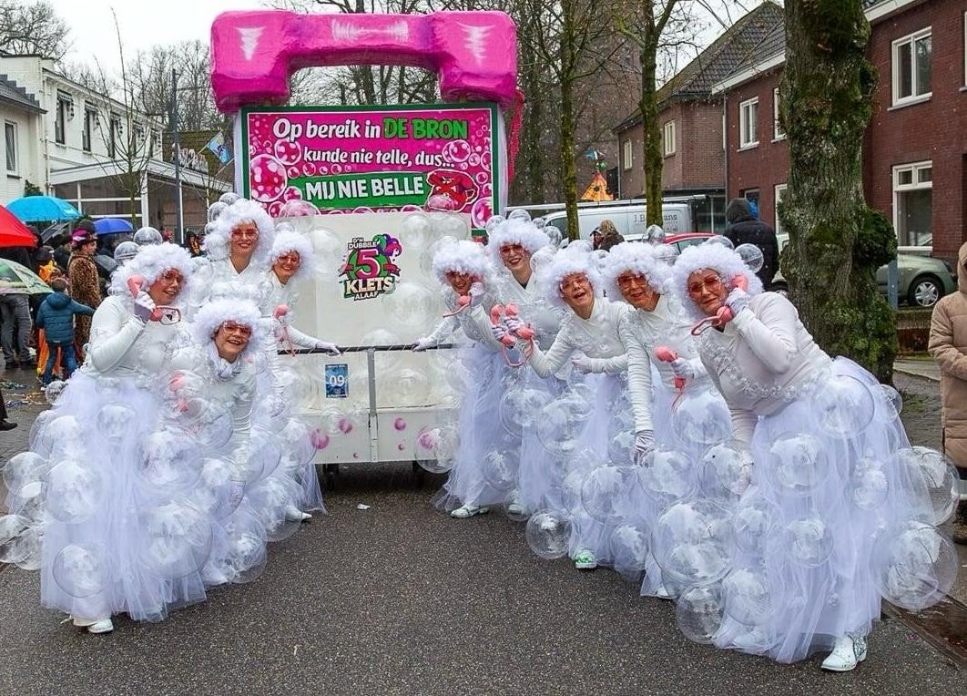 Loopgroep 10 Dames Carnavalskleding - Bellenblaas Thema, Carnaval, Kleding, Handgemaakt, Gedragen