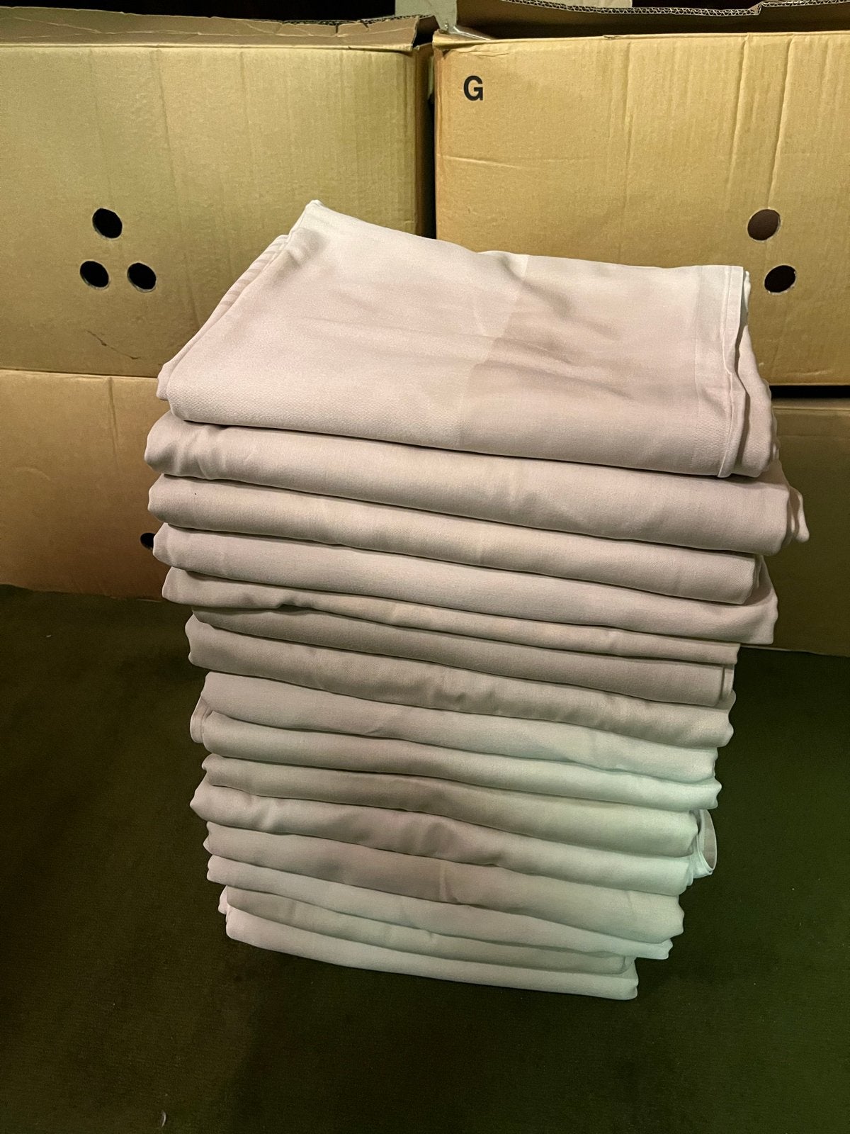 Partij zandkleurige tafelkleden (16 stuks), Ophalen, Gebruikt, Beige, Rechthoek