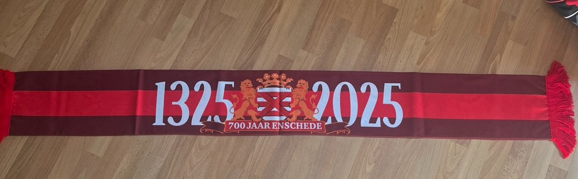 Vak-P sjaal 700 jaar Enschede, Ophalen of Verzenden, Nieuw, F.C. Twente, Vaantje of Sjaal