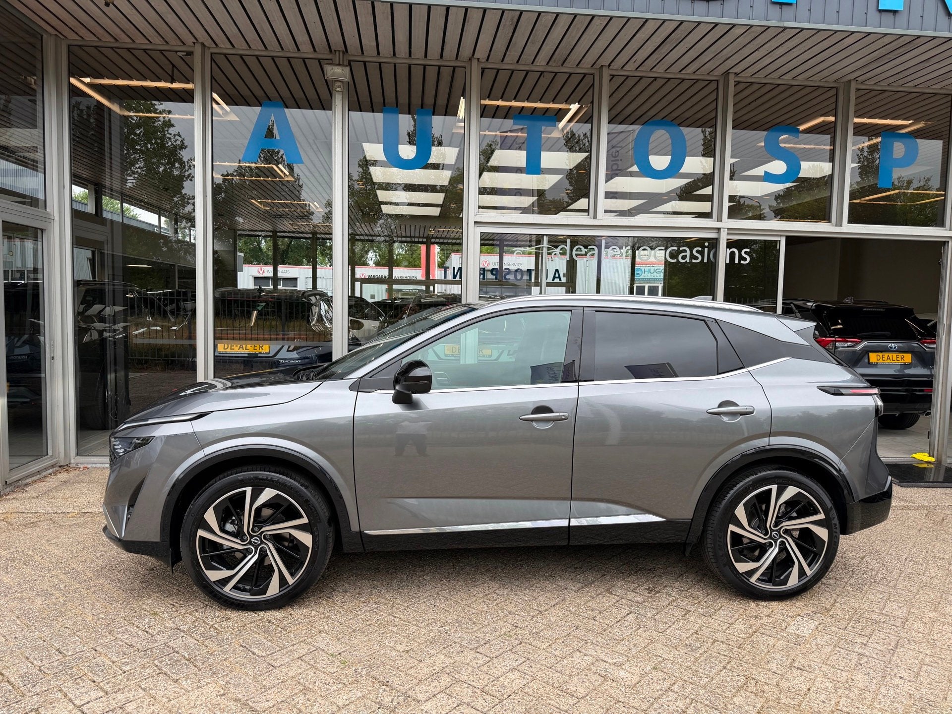 Foto 3 van Nissan Qashqai 1.3 MHEV Xtronic Tekna Plus 158PK /PANORAMADA