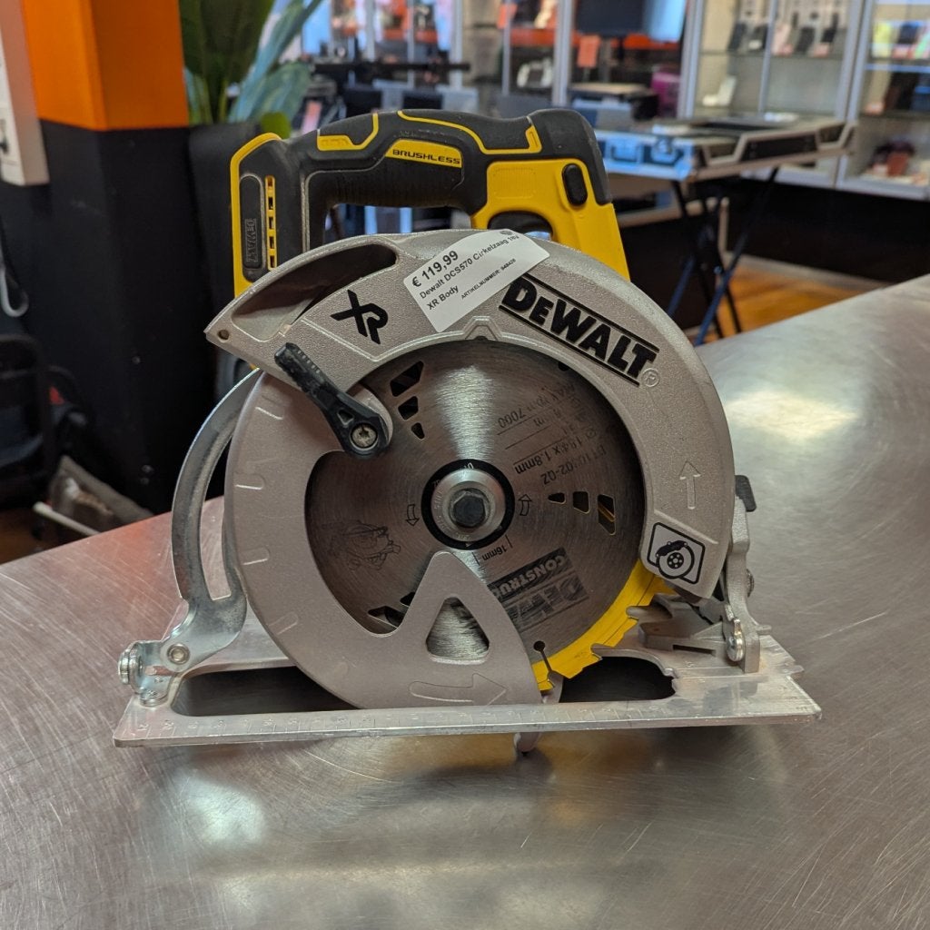 Dewalt DCS570 Cirkelzaag 18V XR Body, Doe-het-zelf en Verbouw, Dewalt, Zo goed als nieuw, Support@dewalt.com, 701 E. Joppa Road
Towson, MD 21286
USA