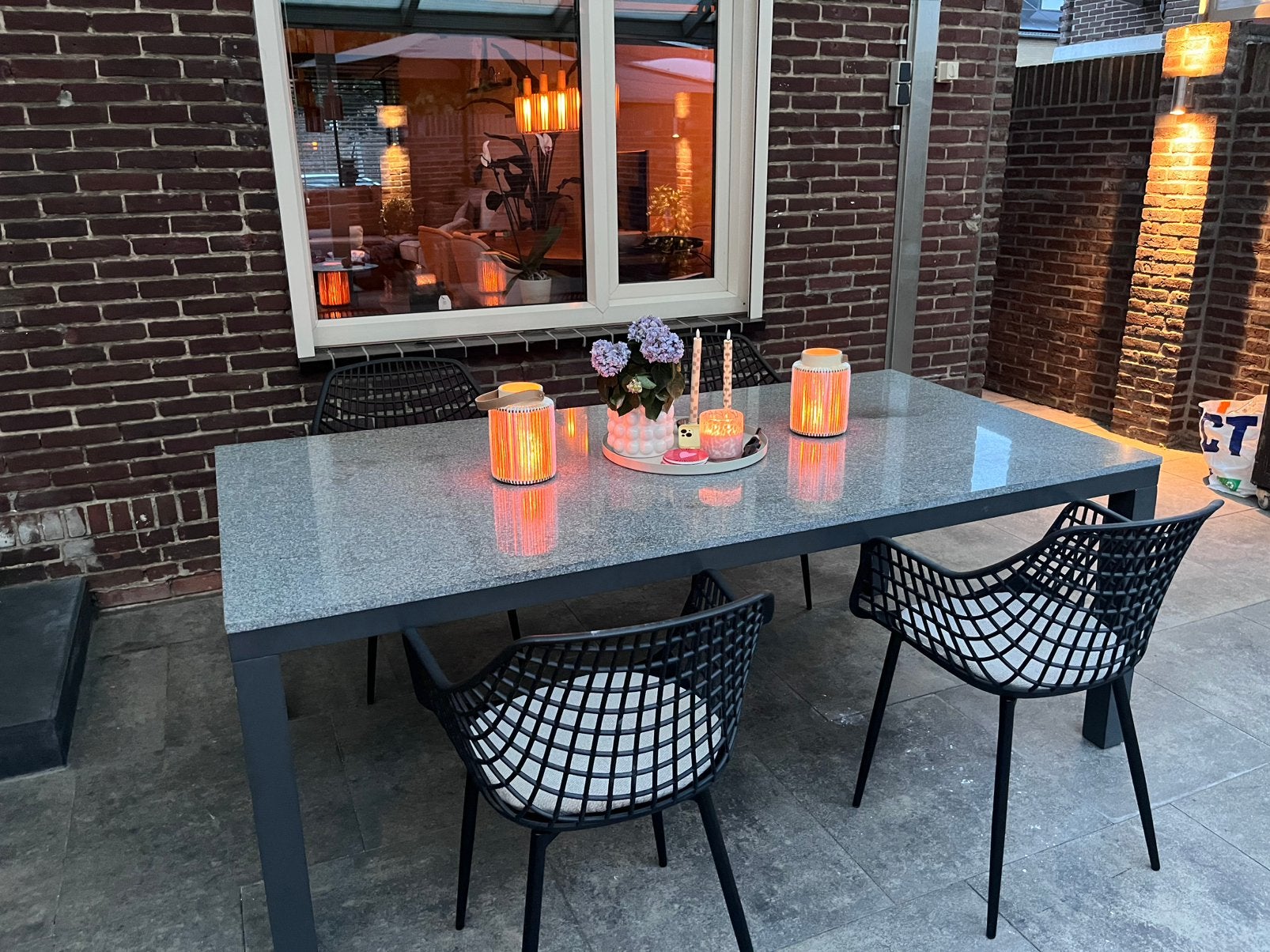 Graniet tuintafel, Tuin en Terras, Ophalen, Zo goed als nieuw, Overige materialen