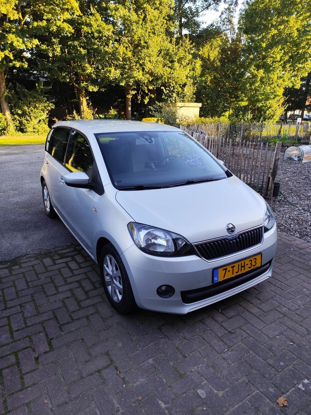 Skoda Citigo 1.0 T 44KW 2014, Voorwielaandrijving, Overige kleuren, 840 kg, 4 stoelen