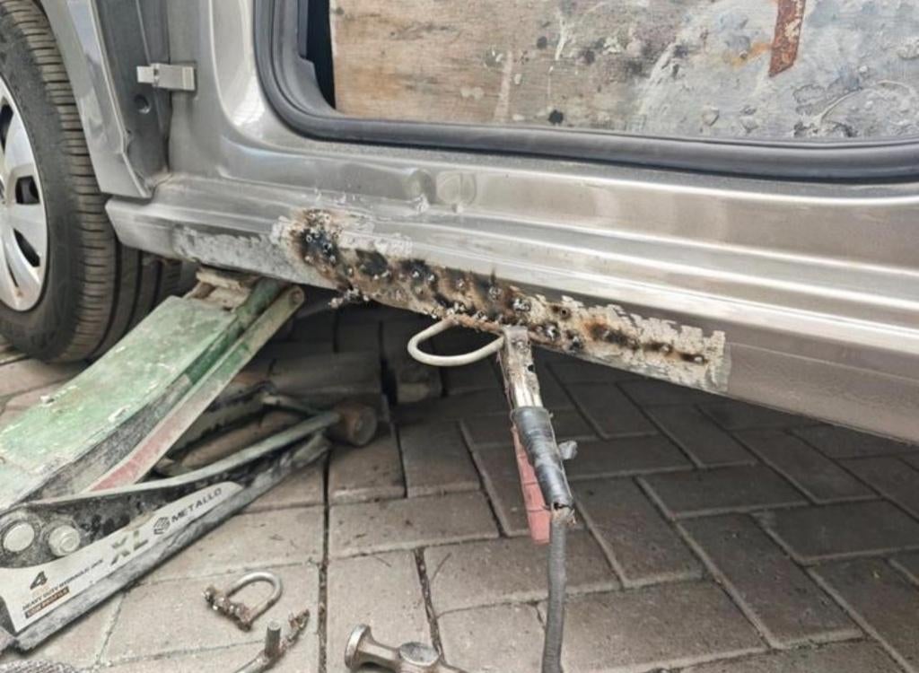 Foto 2 van schadeherstel, Auto spuiten, Lakschade, Blikschade ,Taxatie