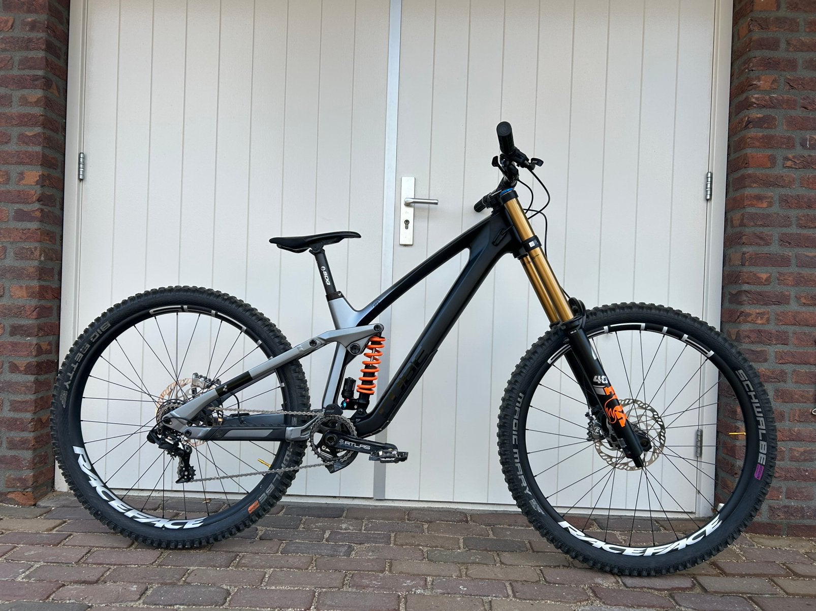 Als nieuw: Cube Two15 carbon downhill fiets, Zo goed als nieuw, Schijfrem, Ophalen, Overige merken