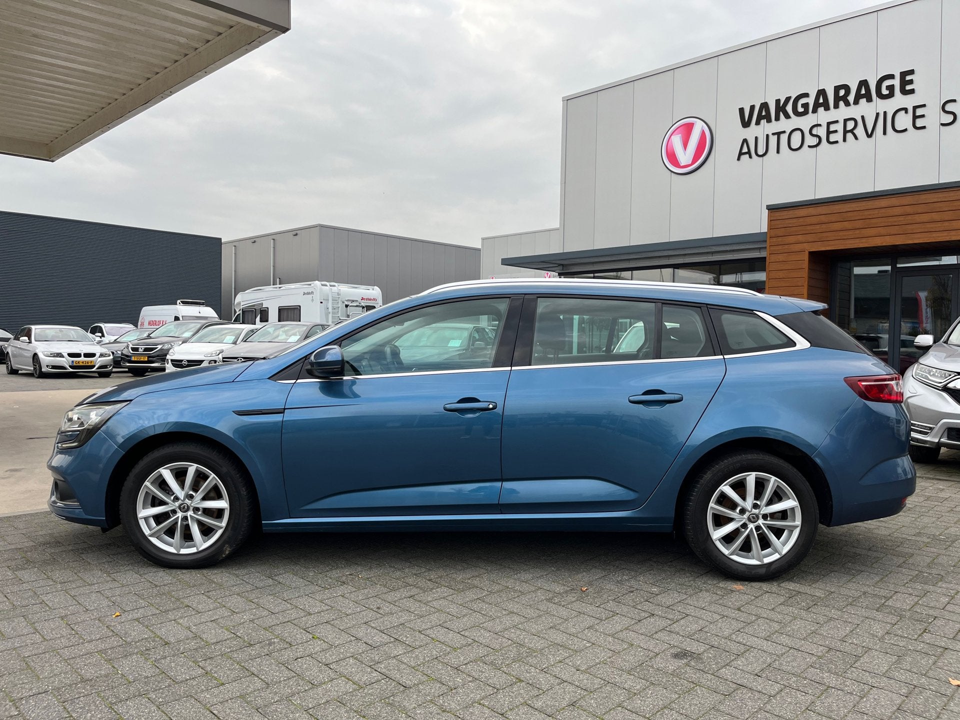 Renault Mégane Estate 1.3 TCe Limited|Trekhaak|140 pk|PDC v, Voorwielaandrijving, Stof, Gebruikt, 4 cilinders