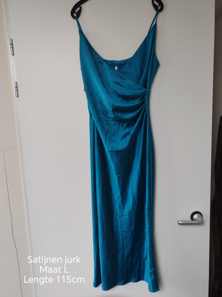 Satijnen jurk, Kleding | Dames, Positiekleding, Ophalen of Verzenden, Zo goed als nieuw, Jurk