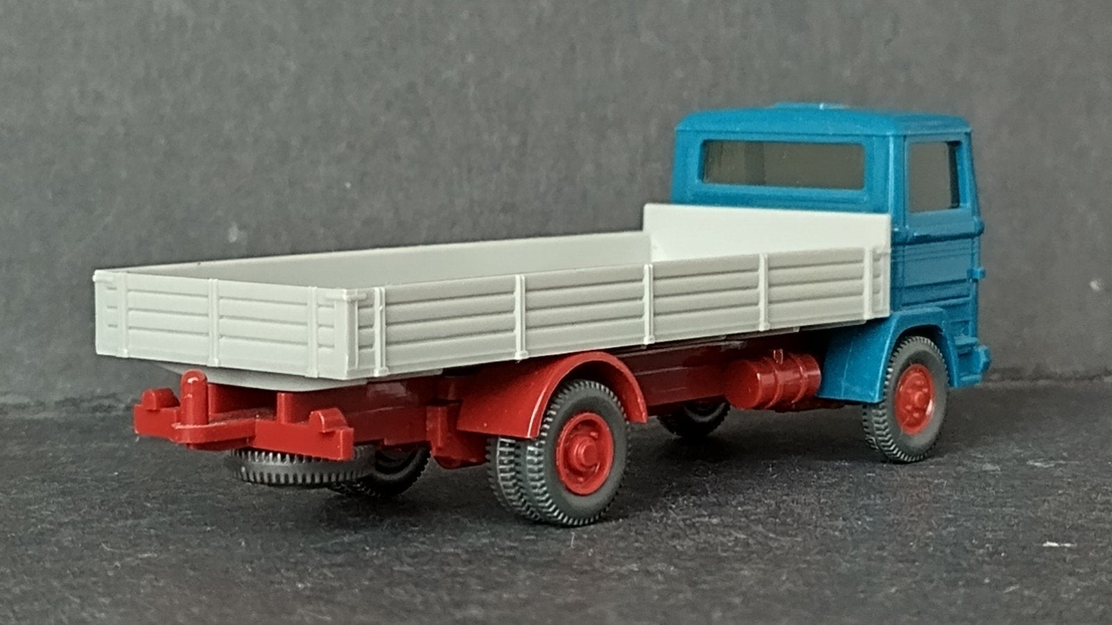 Mercedes Benz LP 608 Pritsche 1:87 Wiking Pol, Verzenden, Wiking, M, Zo goed als nieuw