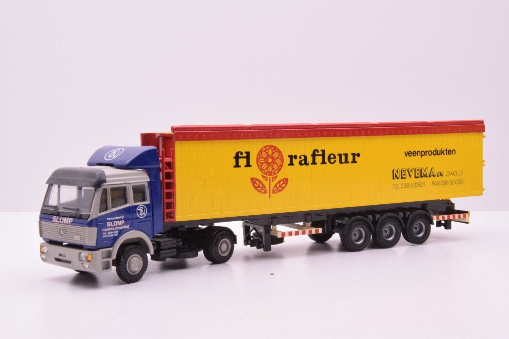 Mercedes SK   Slomp transport Noordtscheschut ''  Tekno/Lion, Hobby en Vrije tijd, Ophalen of Verzenden, Zo goed als nieuw, Bus of Vrachtwagen