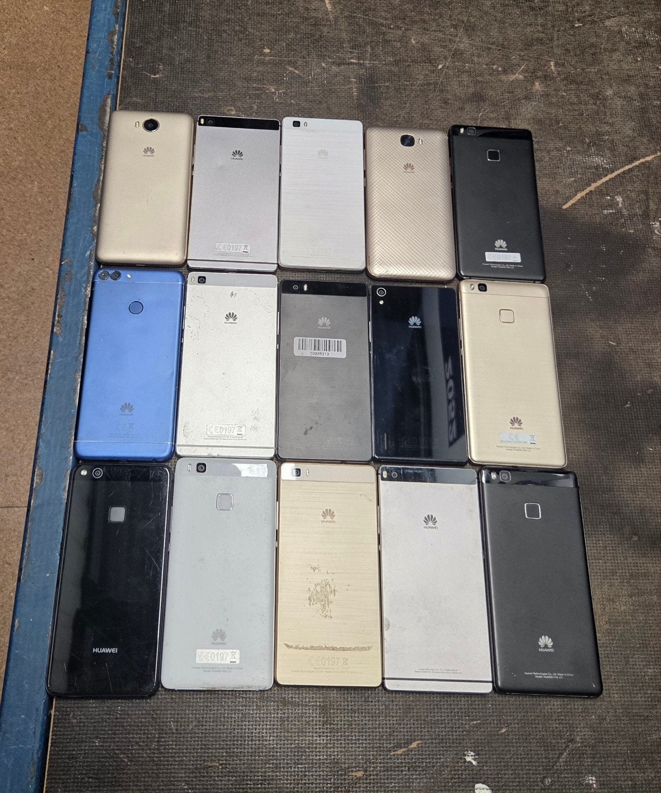 AANGEBODEN PARTIJ VAN 50 STUKS HAUWEI TELEFOONS, Ophalen of Verzenden, Zwart