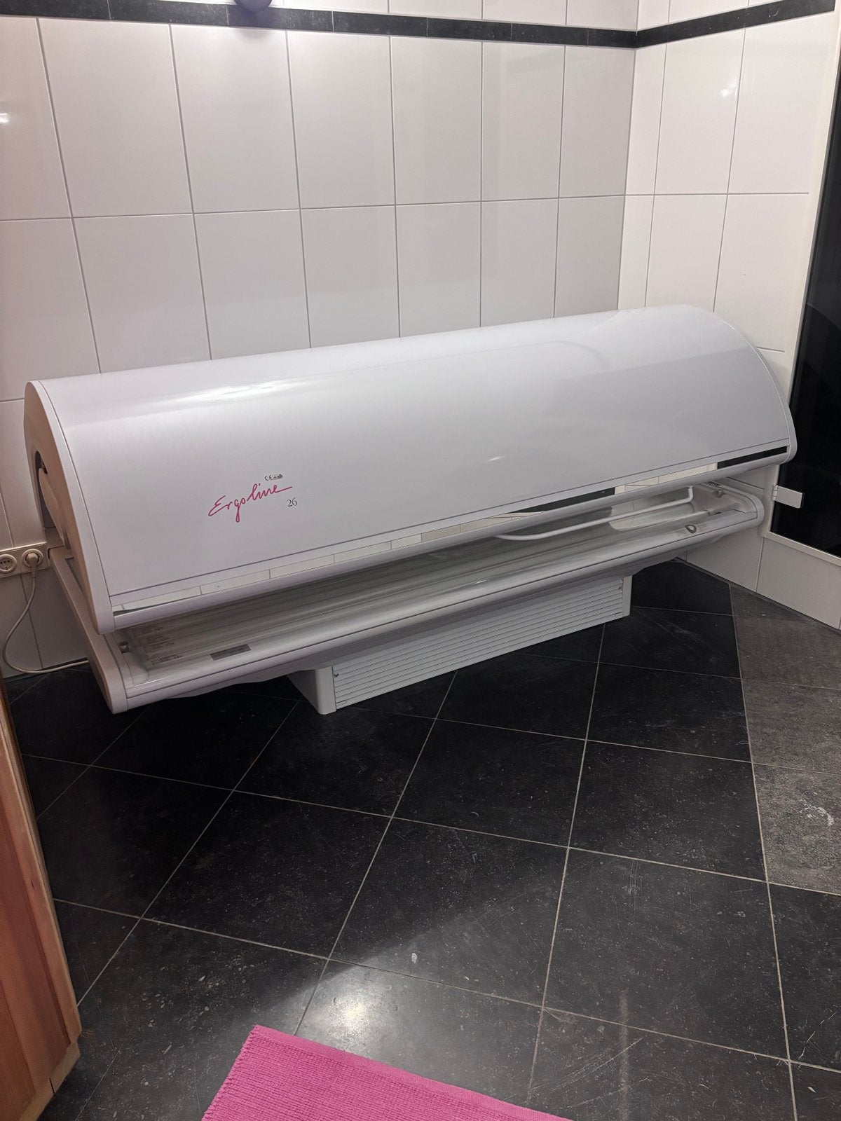 Ergoline 26 Zonnebank - Perfect voor thuisgebruik, Ophalen, Zo goed als nieuw, Zonnebank enkelzijdig, Minder dan 10 lampen