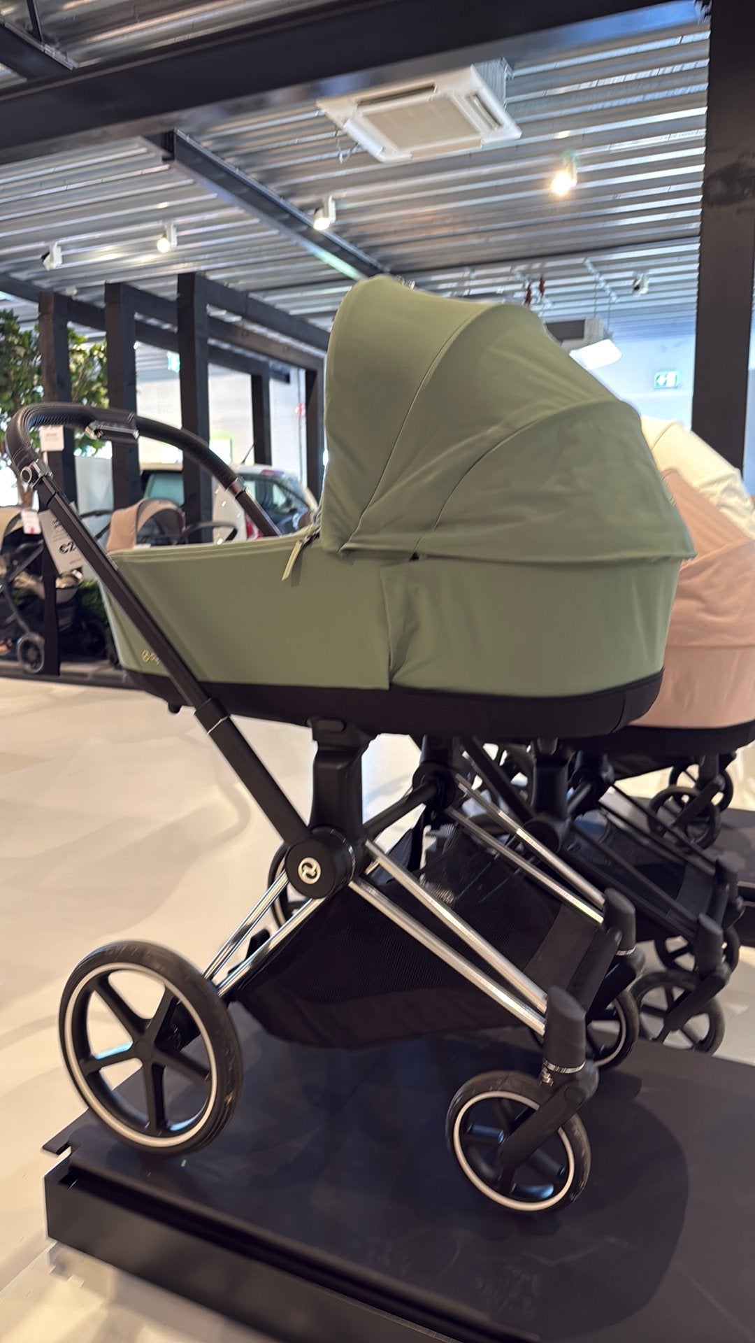 Cybex Priam 4 Leaf Green/Chrome Black 2-in-1 Kinderwagen, Ophalen, Nieuw